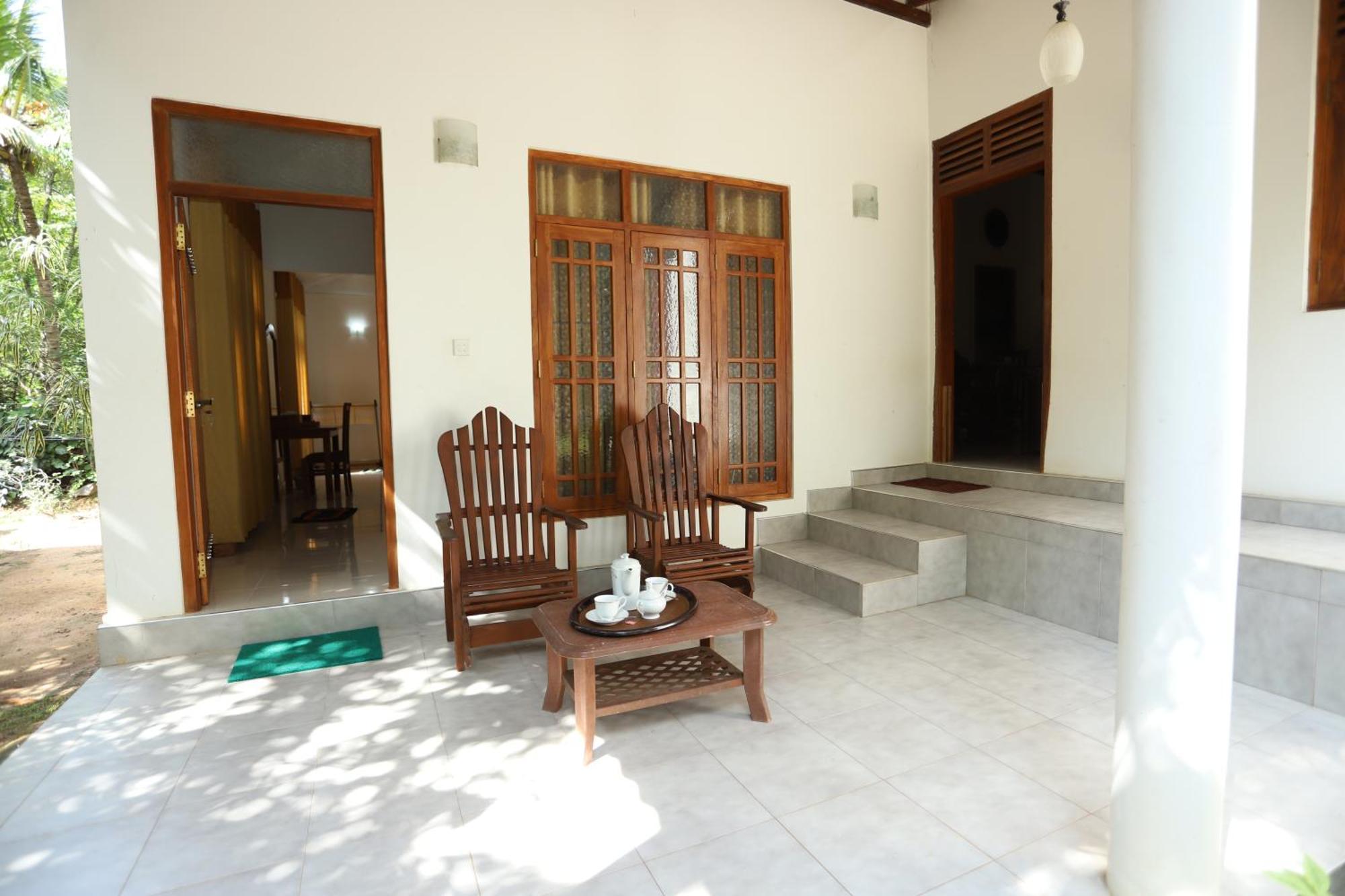 Serene Home Stay Uda Walawe Extérieur photo